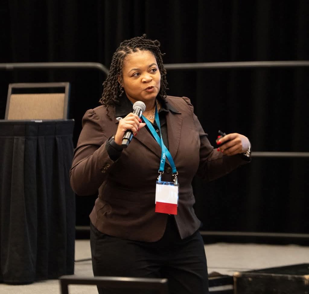 Presenter Na'Shayla Nelson